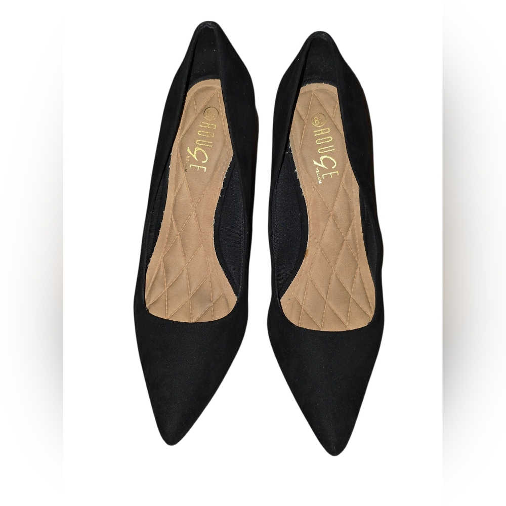 Rouge Helium black suede pumps heels women's size 8.5 Chunky heel